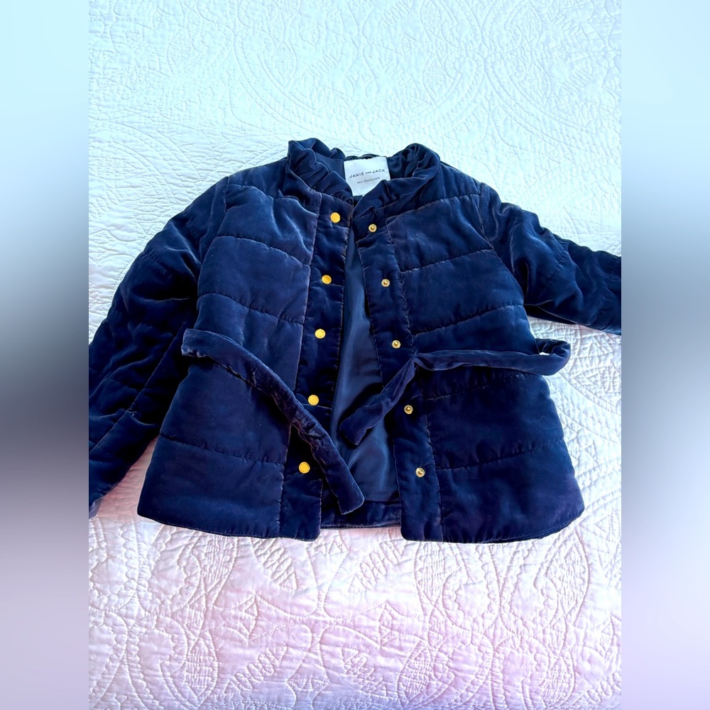 Belted velvet puffer coat